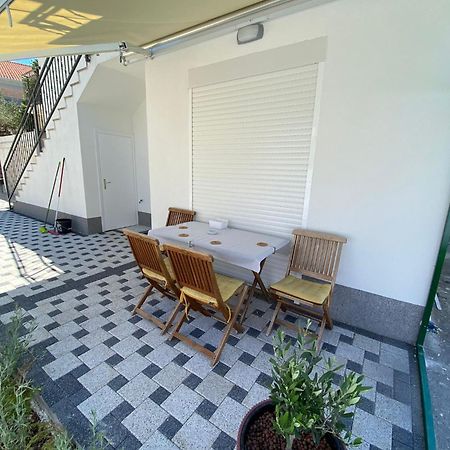 Apartmani Roko Дрвеник Екстер'єр фото