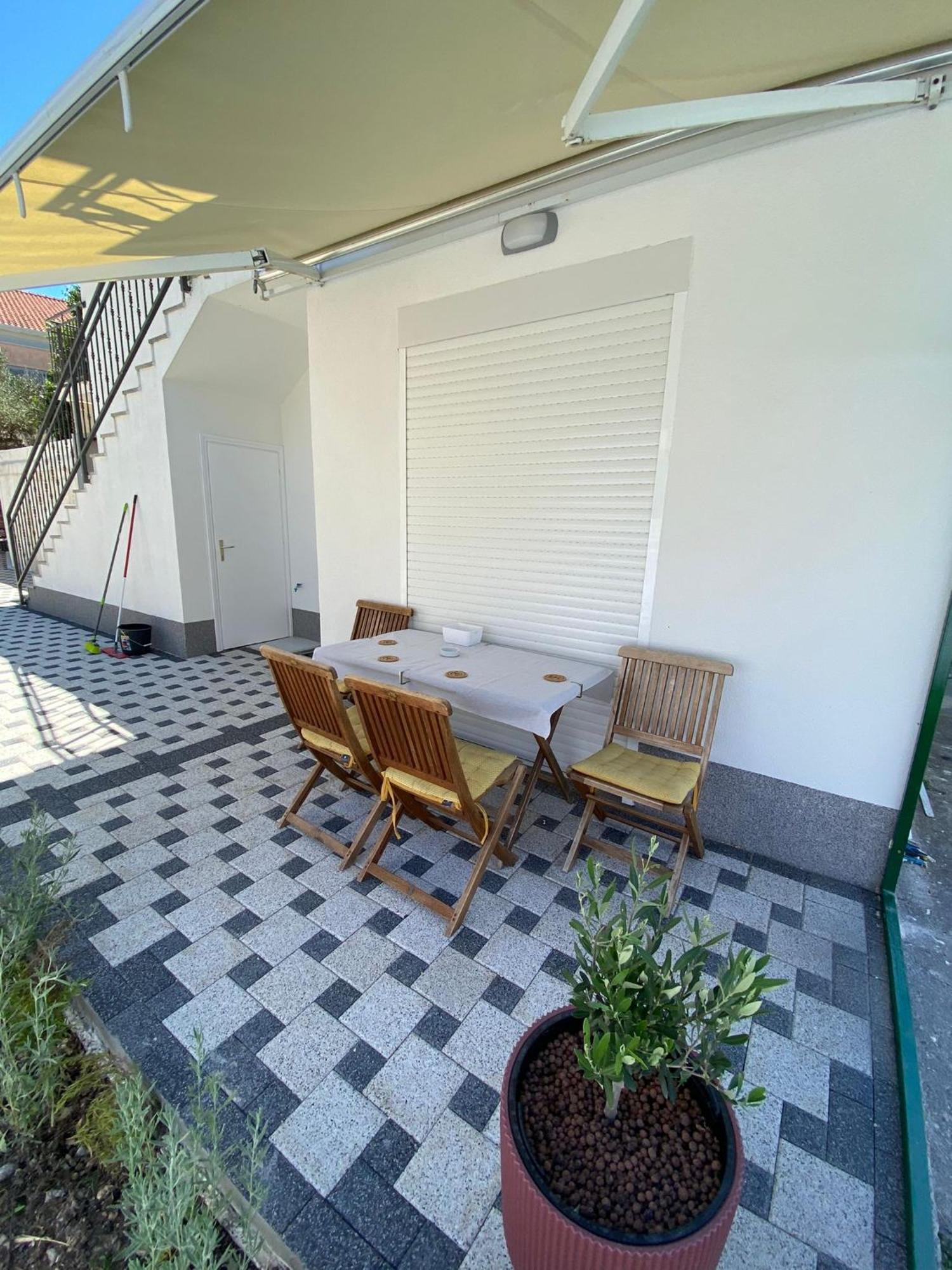 Apartmani Roko Дрвеник Екстер'єр фото