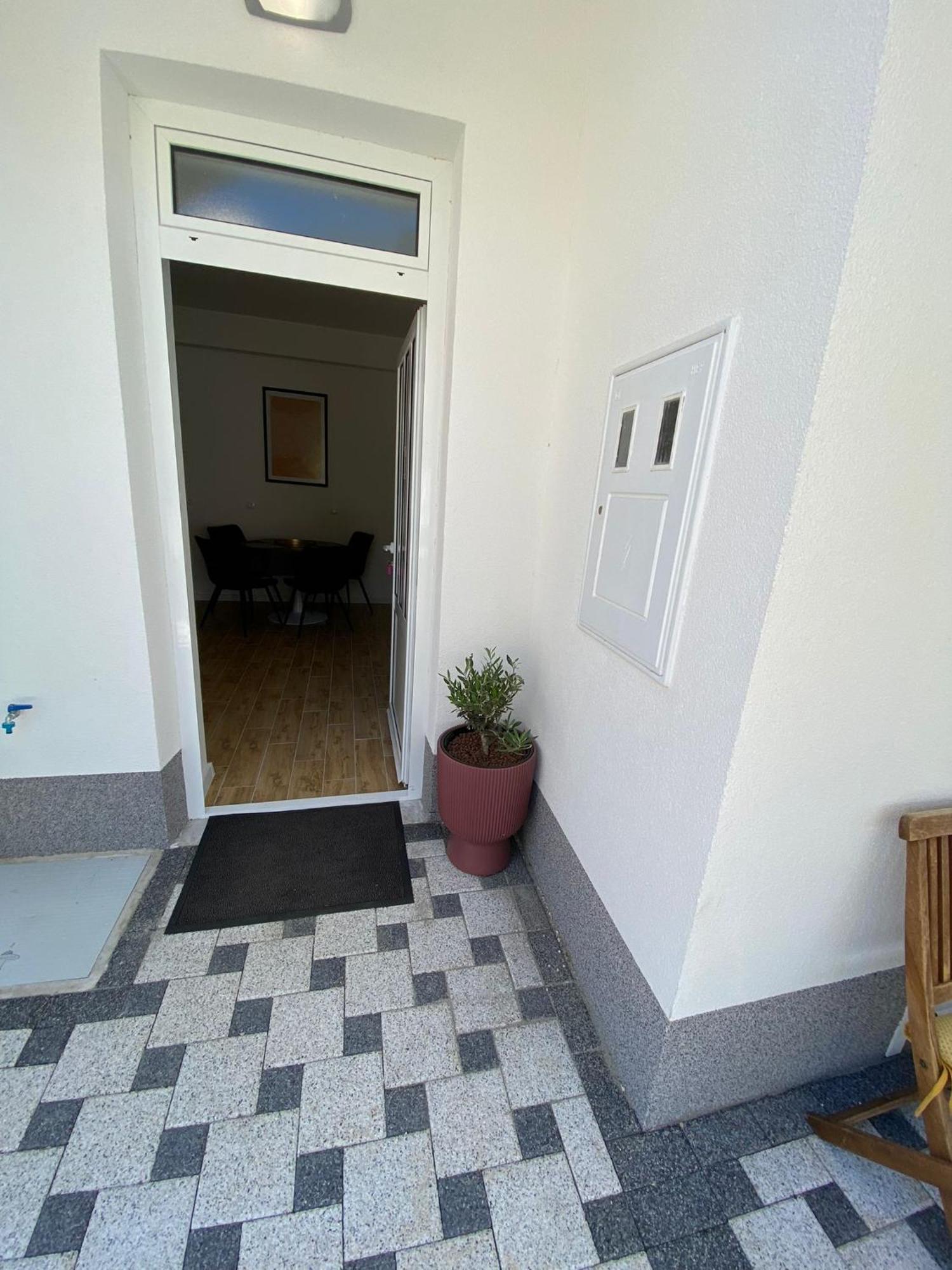 Apartmani Roko Дрвеник Екстер'єр фото