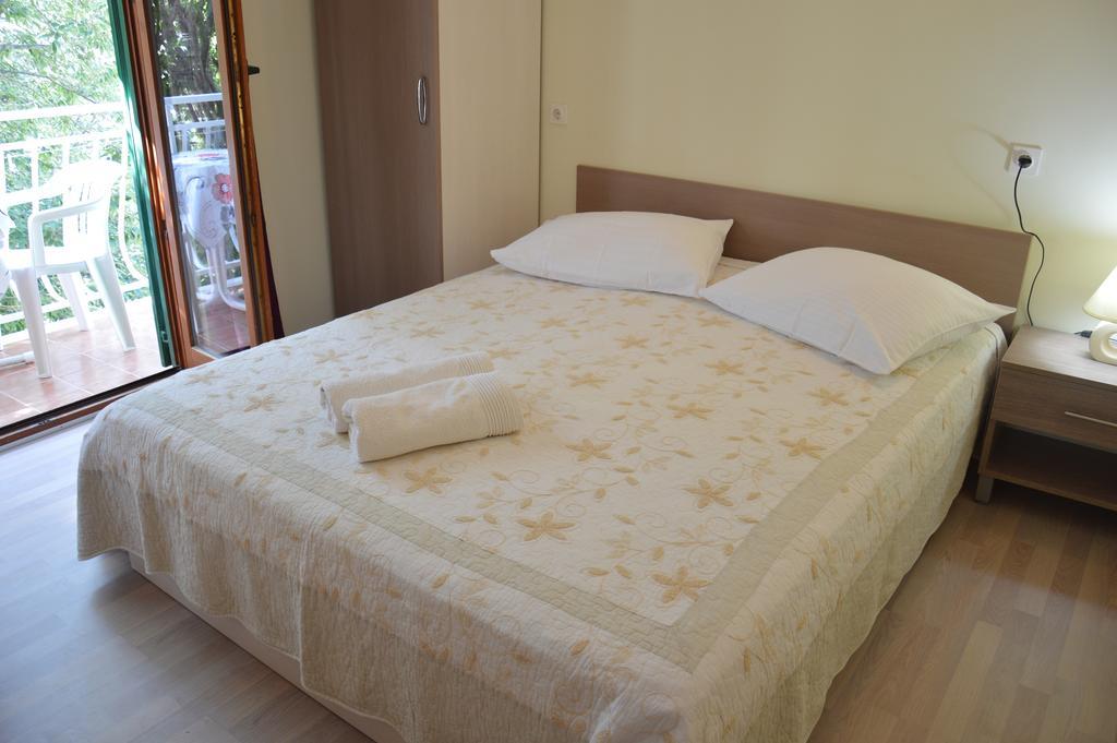 Apartmani Roko Дрвеник Екстер'єр фото