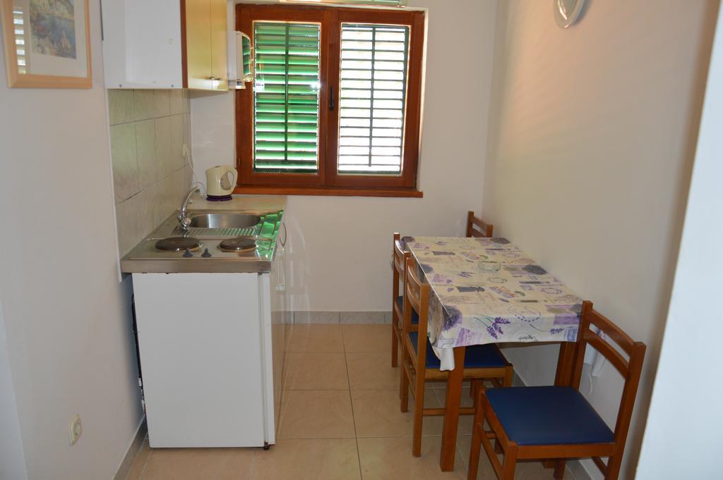 Apartmani Roko Дрвеник Екстер'єр фото