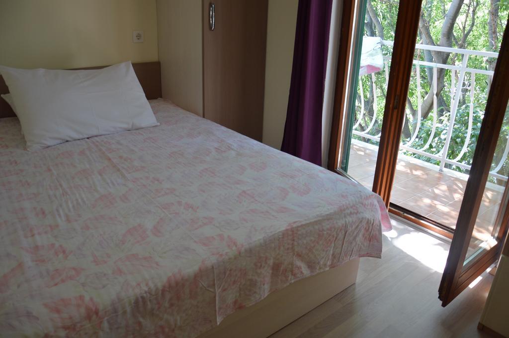 Apartmani Roko Дрвеник Екстер'єр фото