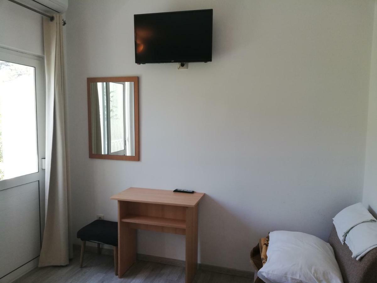 Apartmani Roko Дрвеник Екстер'єр фото