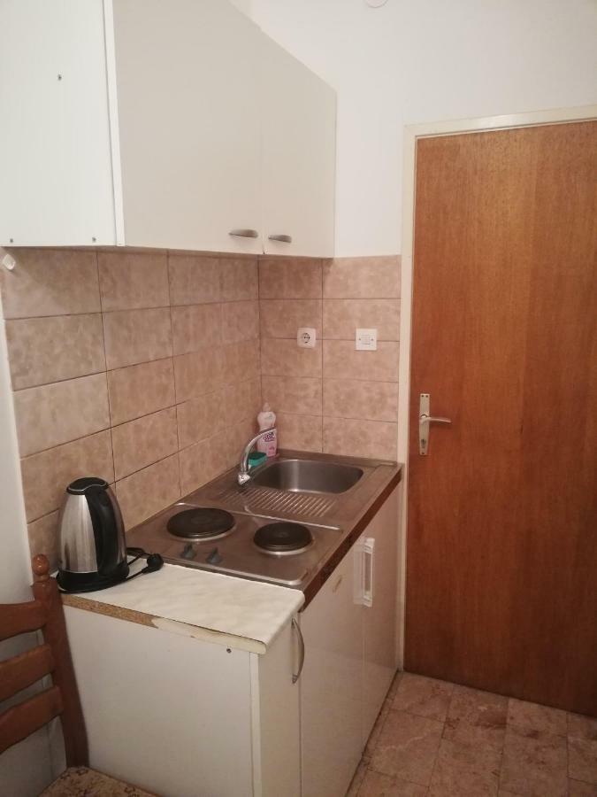 Apartmani Roko Дрвеник Екстер'єр фото